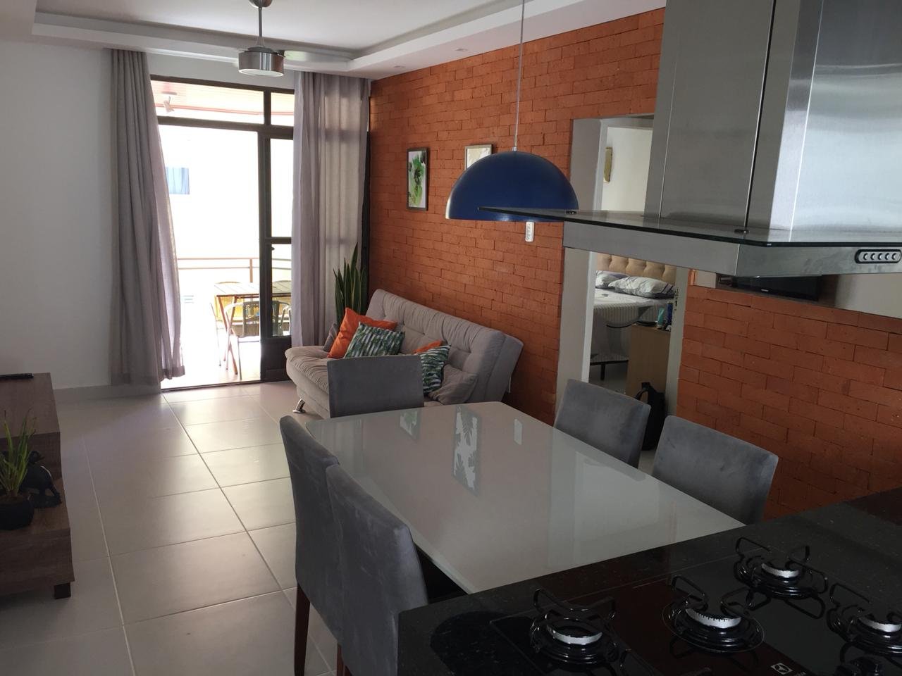 Sala de estar e cozinha